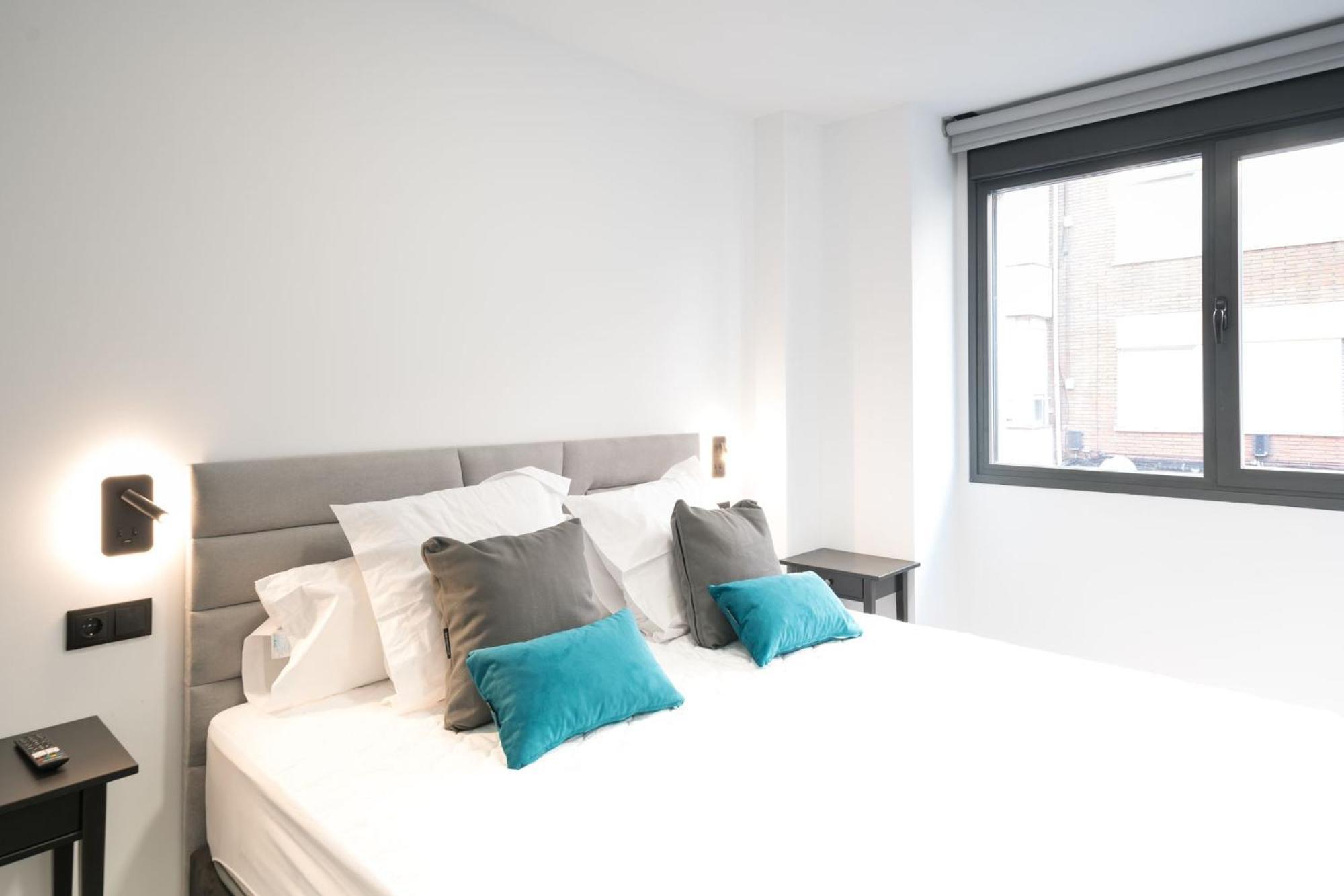 Apartamentos Go La Circular-Parking Gratuito Valladolid Bagian luar foto